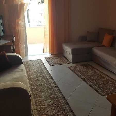Christos Apartments Sarande Bagian luar foto