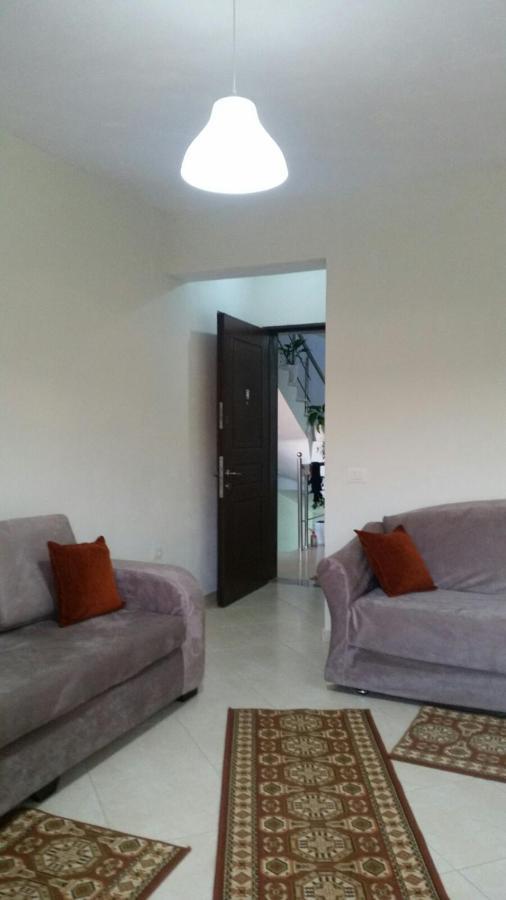 Christos Apartments Sarande Bagian luar foto