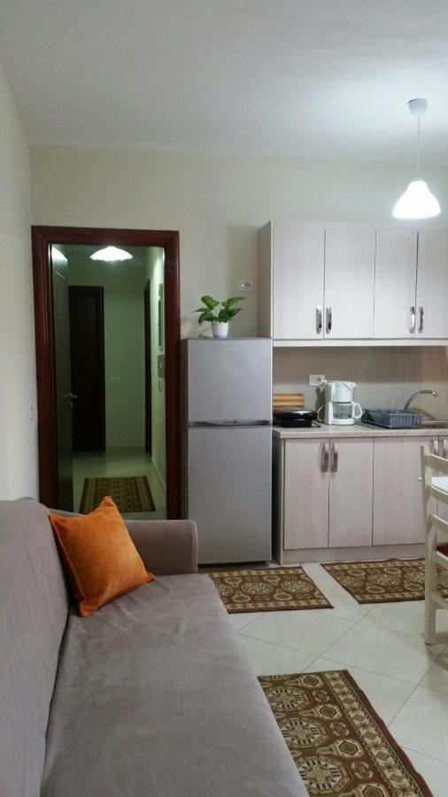Christos Apartments Sarande Bagian luar foto