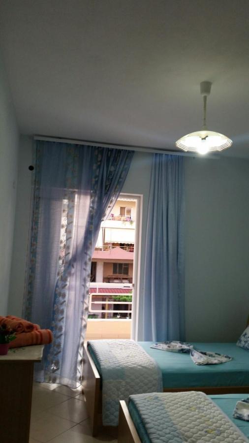 Christos Apartments Sarande Bagian luar foto