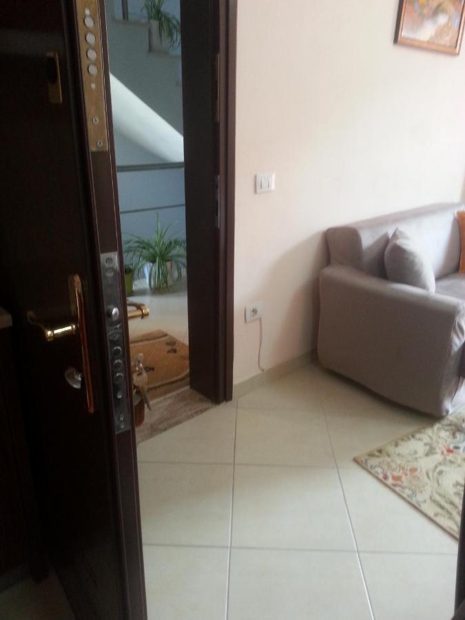 Christos Apartments Sarande Bagian luar foto