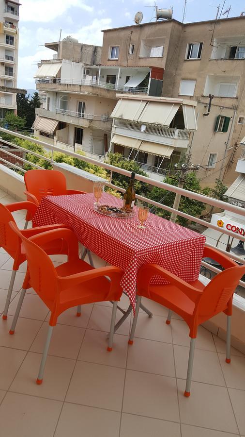 Christos Apartments Sarande Bagian luar foto