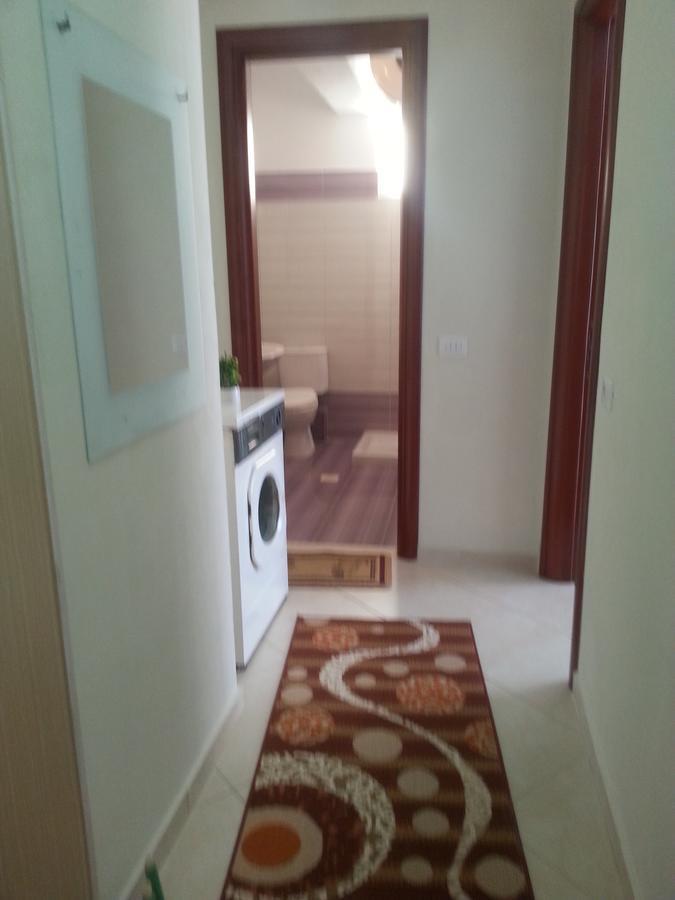 Christos Apartments Sarande Bagian luar foto