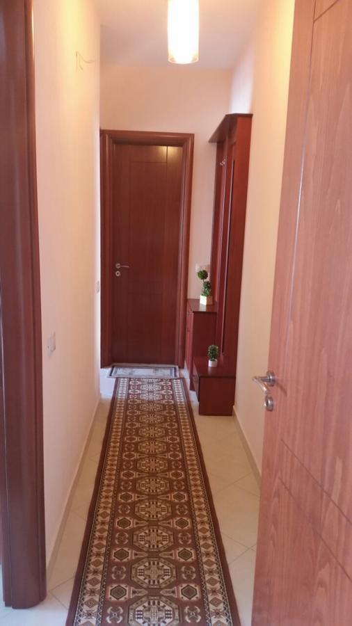 Christos Apartments Sarande Bagian luar foto